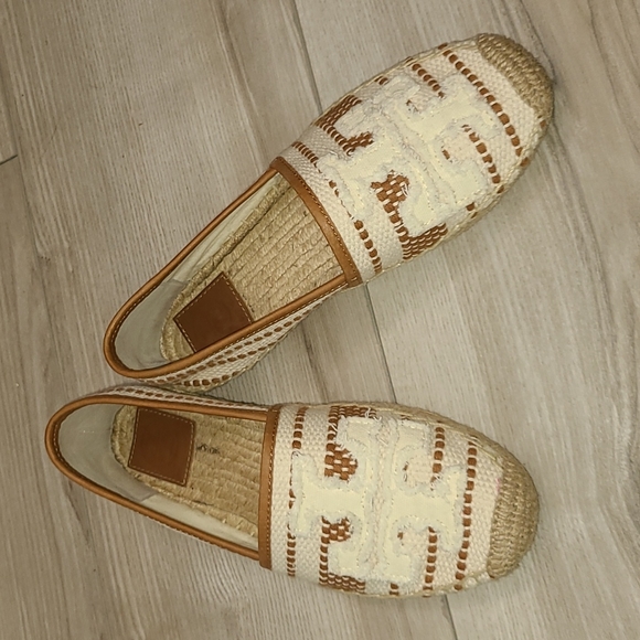 Tory Burch Shoes - Tory Burch Royal Tan Shaw Canvas Espadrilles Flats sz 6